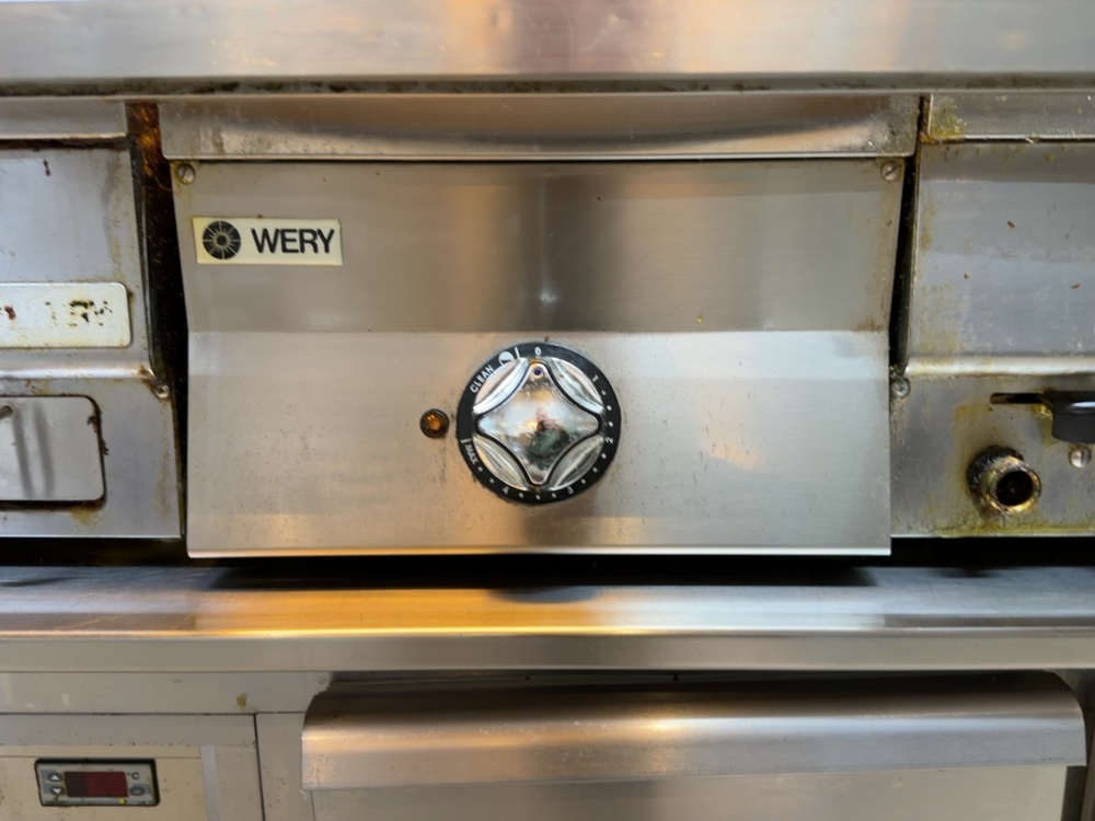 1422074-2 Electric grill - Wery