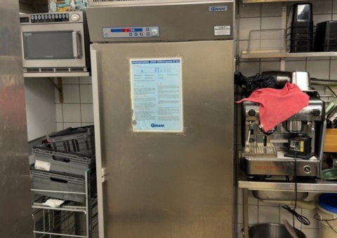 Refrigerated cabinet - Gram KP 660 HA