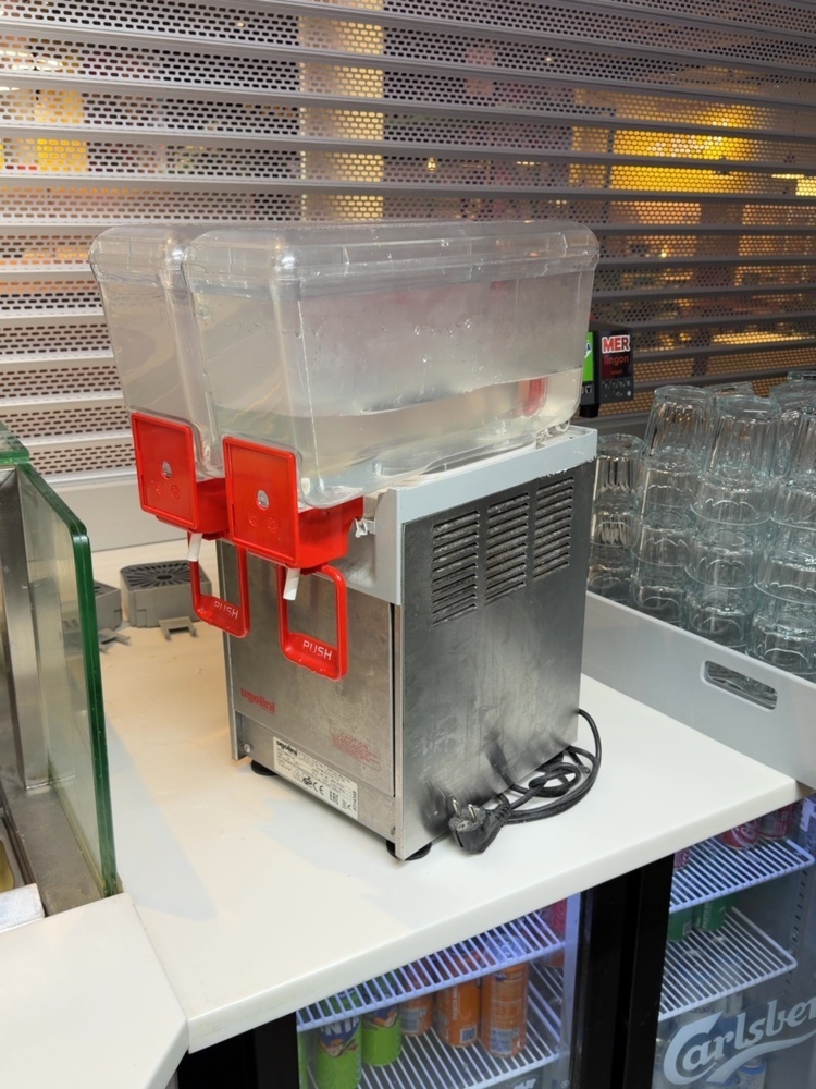 1422091-1 Dryckesdispenser - Ugolini Arctic Compact 5/2