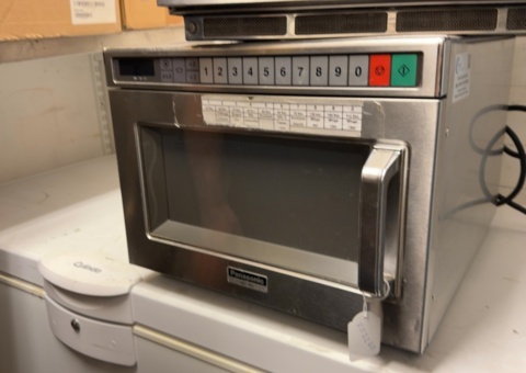 Microwave - Panasonic NE-1656 -2013