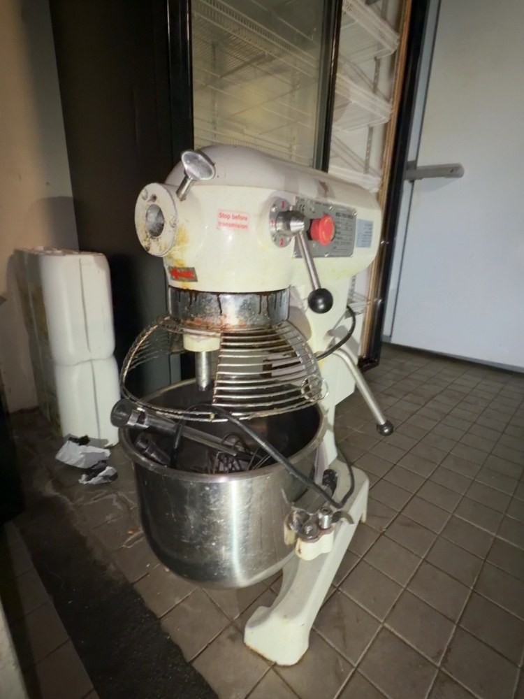 1530105-2 Dough mixer / planetary mixer with accessories - M20A -2016