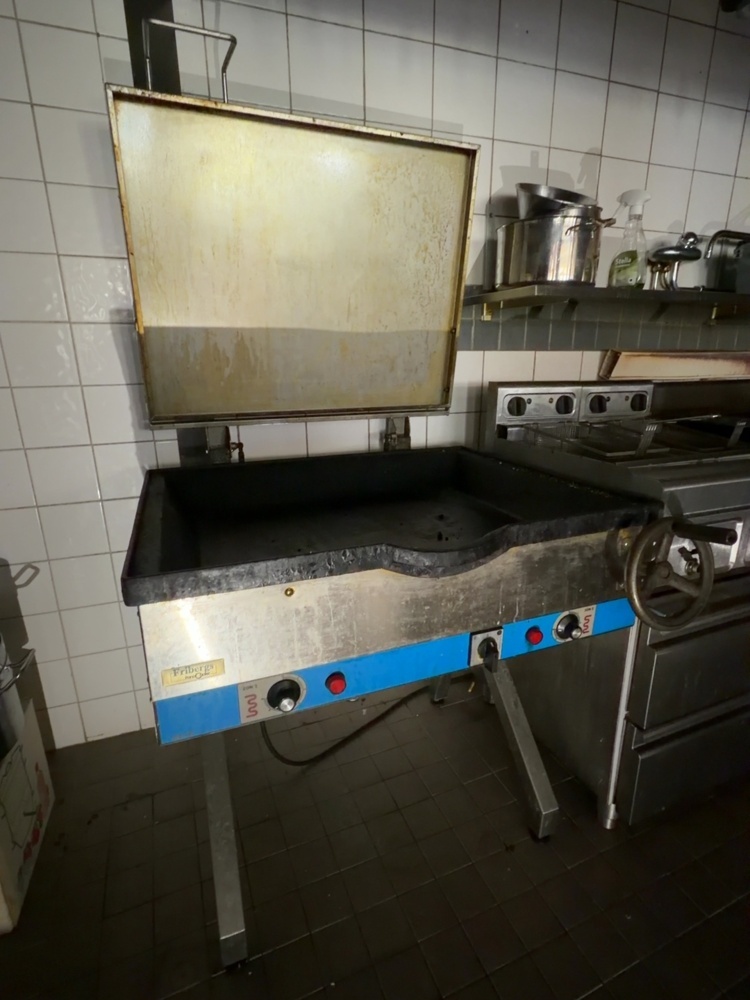 1530107-1 Tiltable frying table - Fribergs