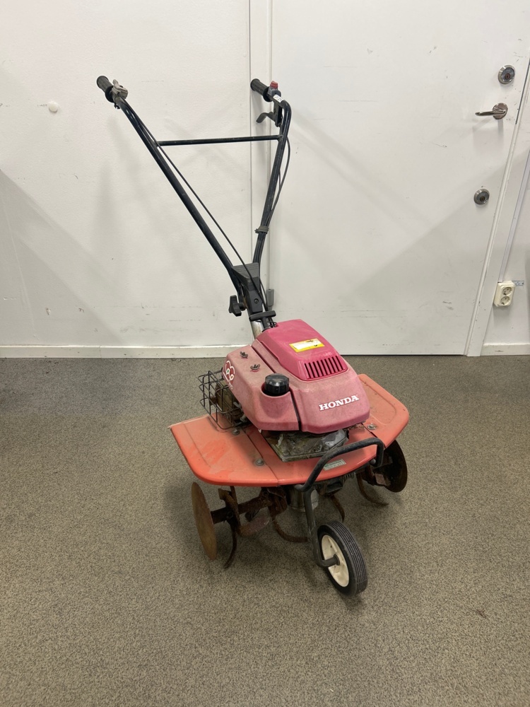 1545884-1 Jordfräs Honda (Reparationsobjekt)