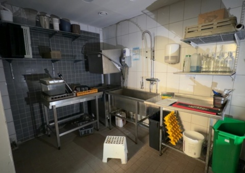Diskstation med huvdiskmaskin samt in- och utmatningsbänkar - Wexiödisk WD-6C
