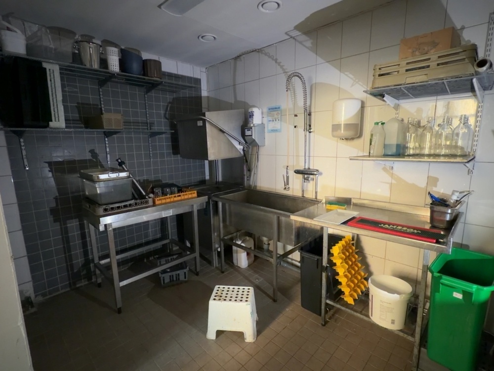 1530114-1 Diskstation med huvdiskmaskin samt in- och utmatningsbänkar - Wexiödisk WD-6C