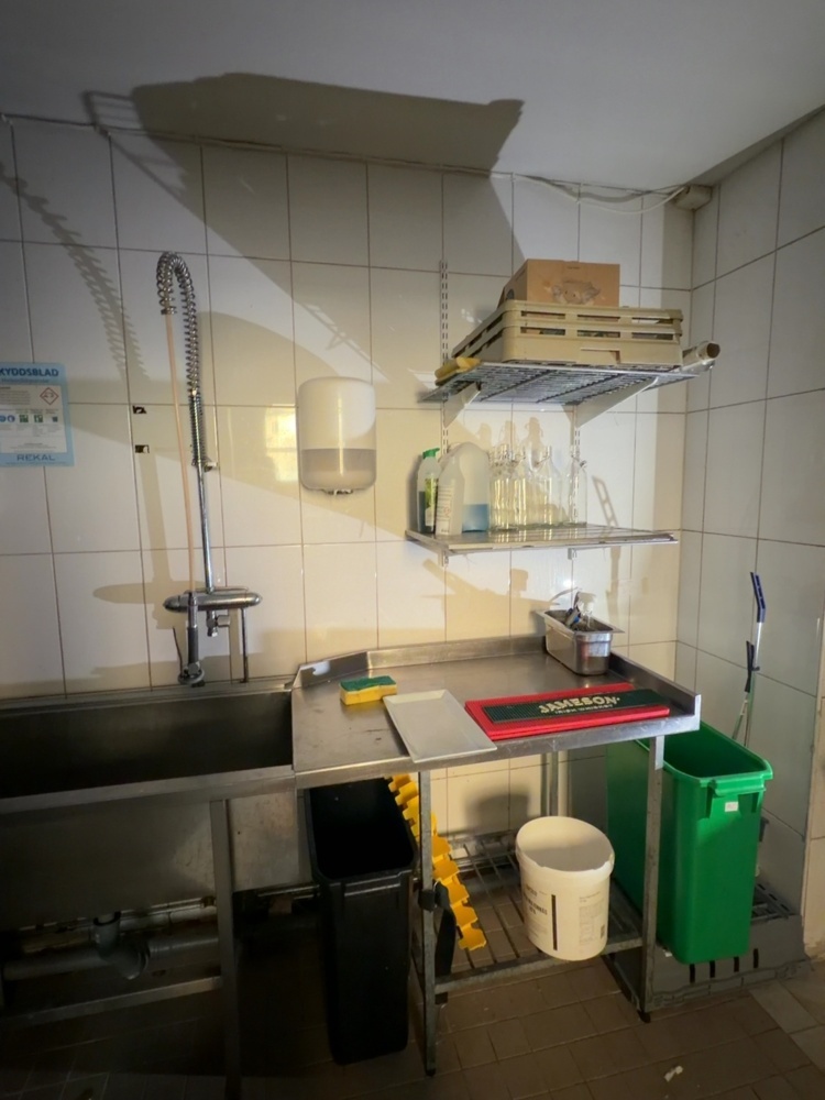 1530114-2 Diskstation med huvdiskmaskin samt in- och utmatningsbänkar - Wexiödisk WD-6C
