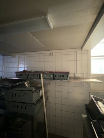 Vägghyllor 5 st på auktion i Västernorrland, Sundsvall hos PS Auction