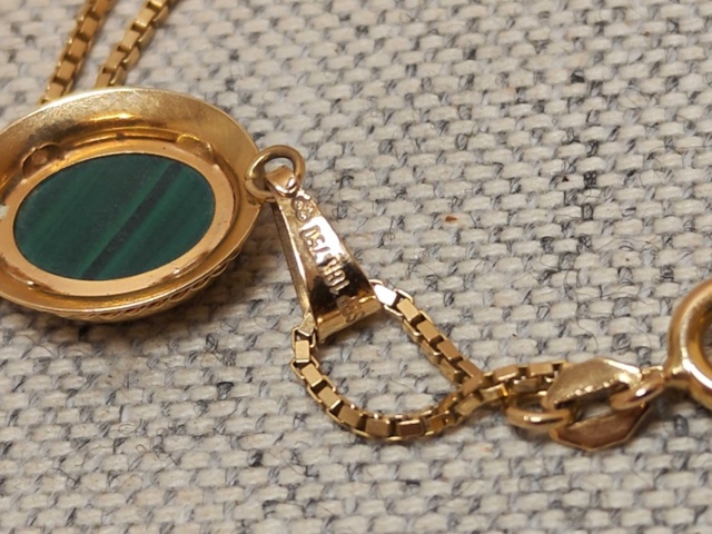 1485804-11 Smycken i 18K guld, 5st ca 30 gram