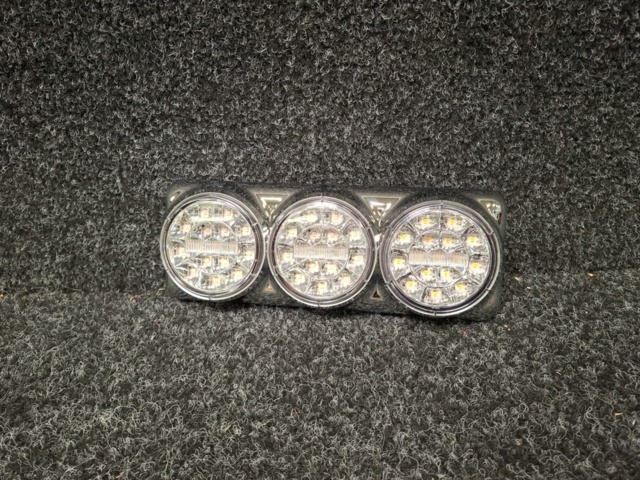 1579921-2 2 st Baklampor, Strands 12-24V
