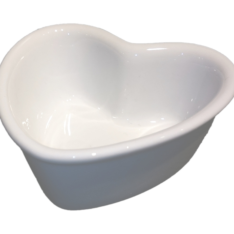 1581273-1 Mini skål hjärtformad djup, 108 st - stl 10 x 9 x 4 cm, krämvit