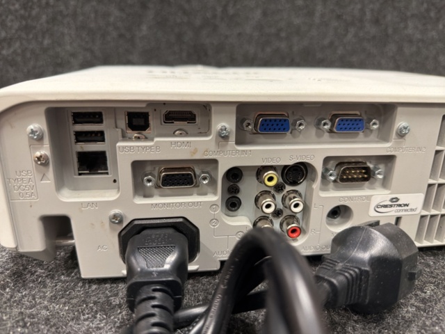 1581392-8 Projektor Hitachi CP-WX3030WNEF
