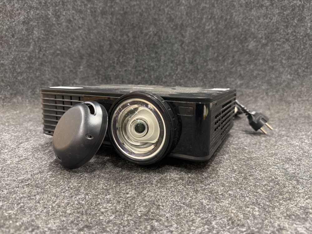1581394-1 Projektor Infocus IN146
