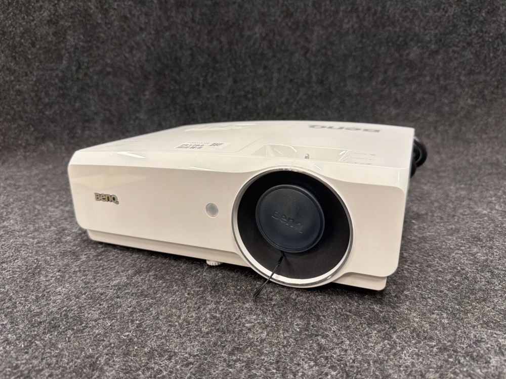 1581395-1 Projector Benq MH741