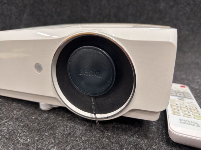 1581396-3 Projektor Benq 9H.JEA77.24E