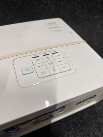 1581396-11 Projektor Benq 9H.JEA77.24E