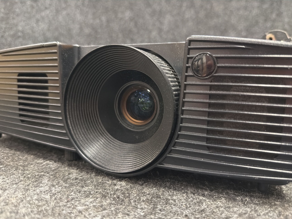 1581404-2 Projektor Infocus IN116XV