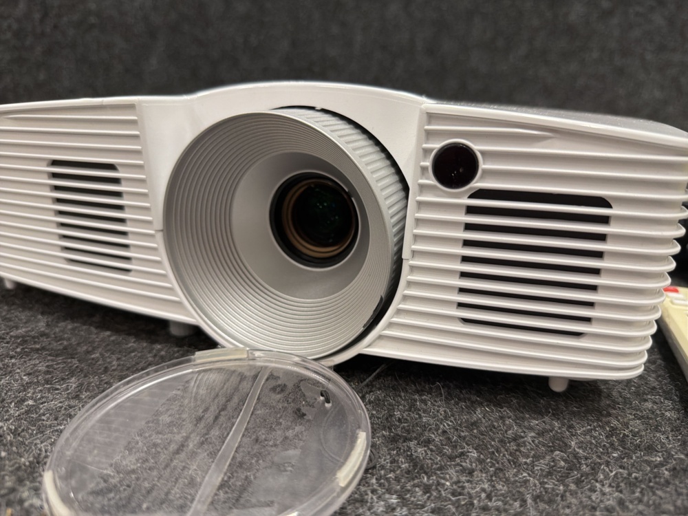 1581406-2 Projector Acer DWX1402