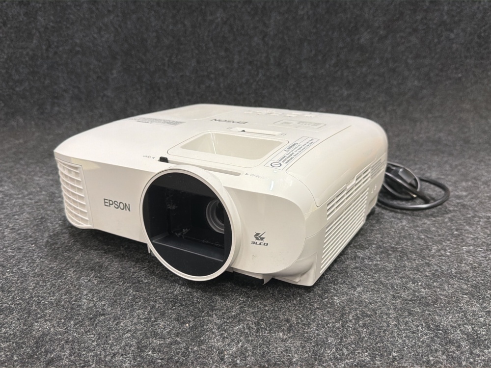 1581410-1 Projector Epson EH-TW5400