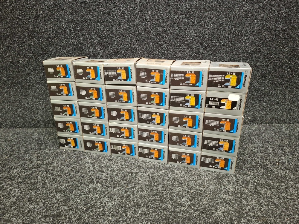 1581461-1 7500 pcs Floor & skirting screws & skirting screws, Gunnebo