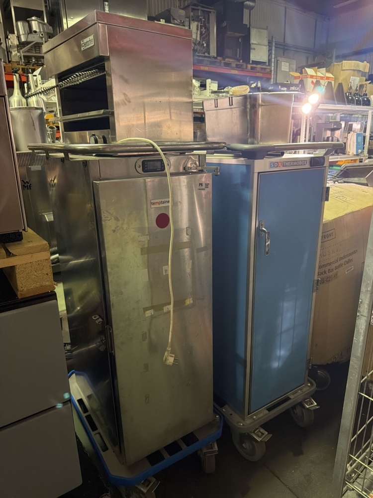 1566989-1 Thermoboxes with salamander - SDX Thermobox, Temptainer and Bartscher