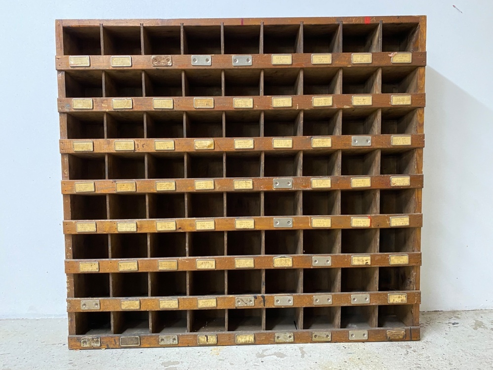 1581669-1 Older bolt and nut shelf with many compartments