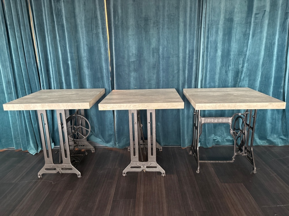 1529524-1 Tables 3 pcs and ceiling lamps 3 pcs