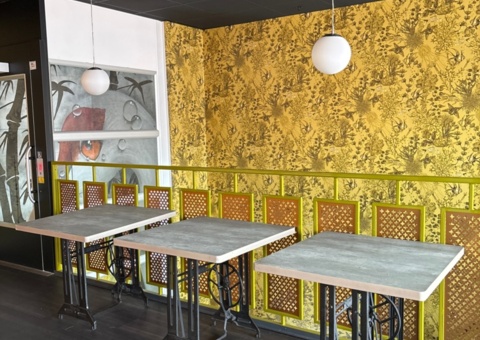 Tables 3 pcs and ceiling lamps 3 pcs