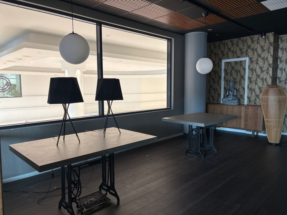 1529527-1 Various restaurant furnishings - Tables 2 pcs, lamps, 2 pcs, etc.