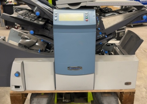 Envelope Sealer Pitney Bowes DI425