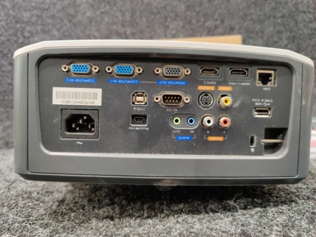 1581412-8 Projektor Benq LW855UST