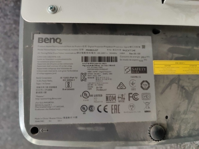 1581412-10 Projektor Benq LW855UST