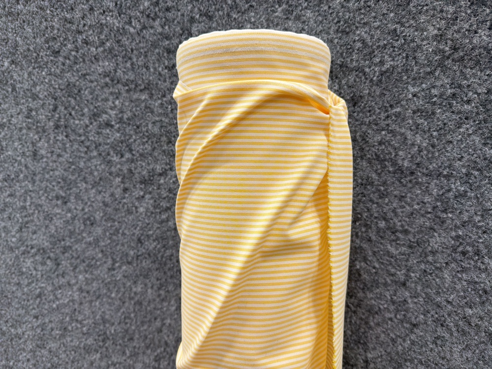 1582211-2 Fabric roll 155 cm