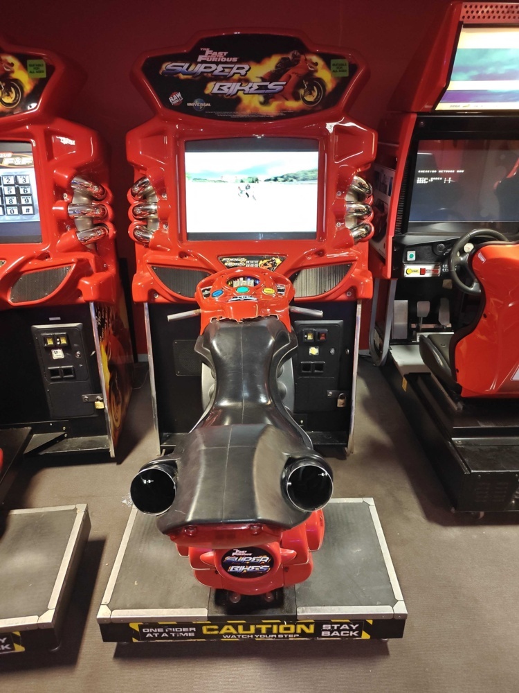 1484540-1 Arcade game Super Bikes C523 -2008