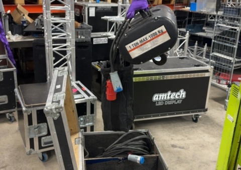 Electric hoist with accessories - CM Lodestar 1000kg