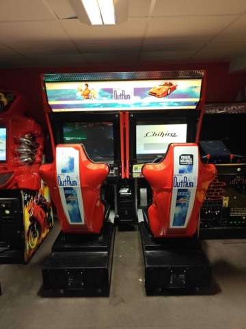 1484541-1 Arcade game Outrun 2 Twin