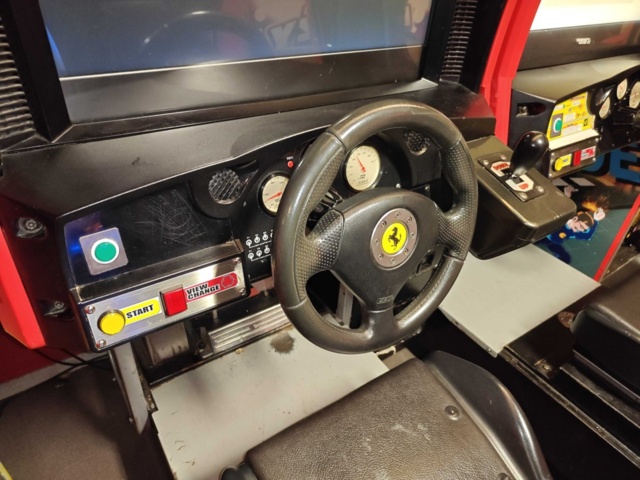 1484541-6 Arcade game Outrun 2 Twin
