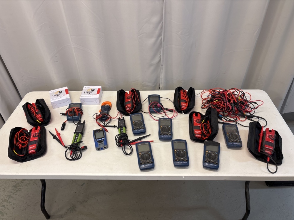 1511397-2 Large collection of installation testers and measuring instruments - Milwaukee, Limit, Elma