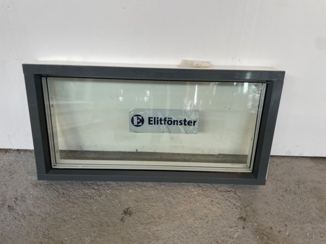 Aluminiumbeklätt träfönster - 2025 - 1 st - B:950 mm H:500 mm på auktion i Västra Götaland, Göteborg hos PS Auction