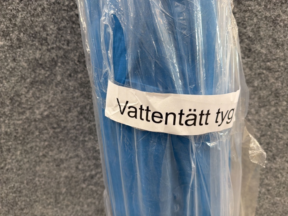 1582223-2 Vattentätt tyg 150cm