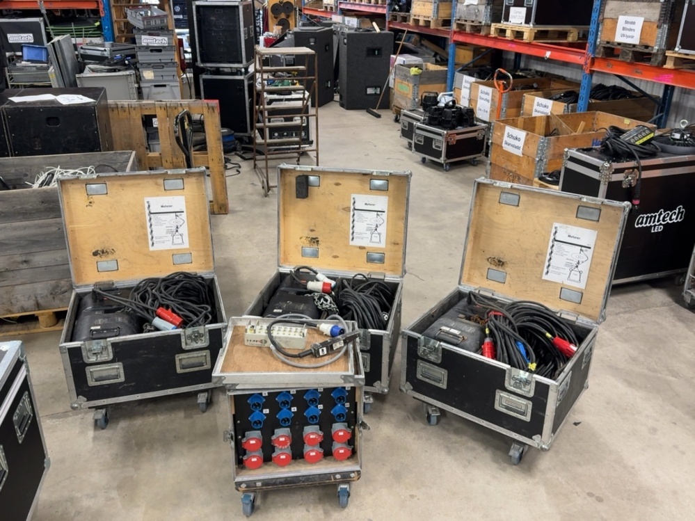 1458506-1 Electric hoists 3 pcs with accessories - CM Lodestar repair object minor electrical fault