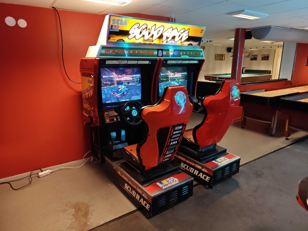 1484547-1 Arkadspel Scud Race