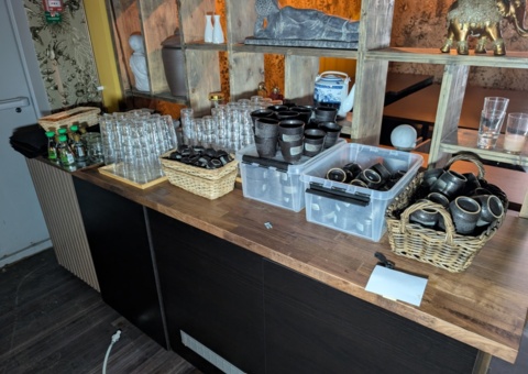 Various kitchen utensils - Glasses, plates, etc.
