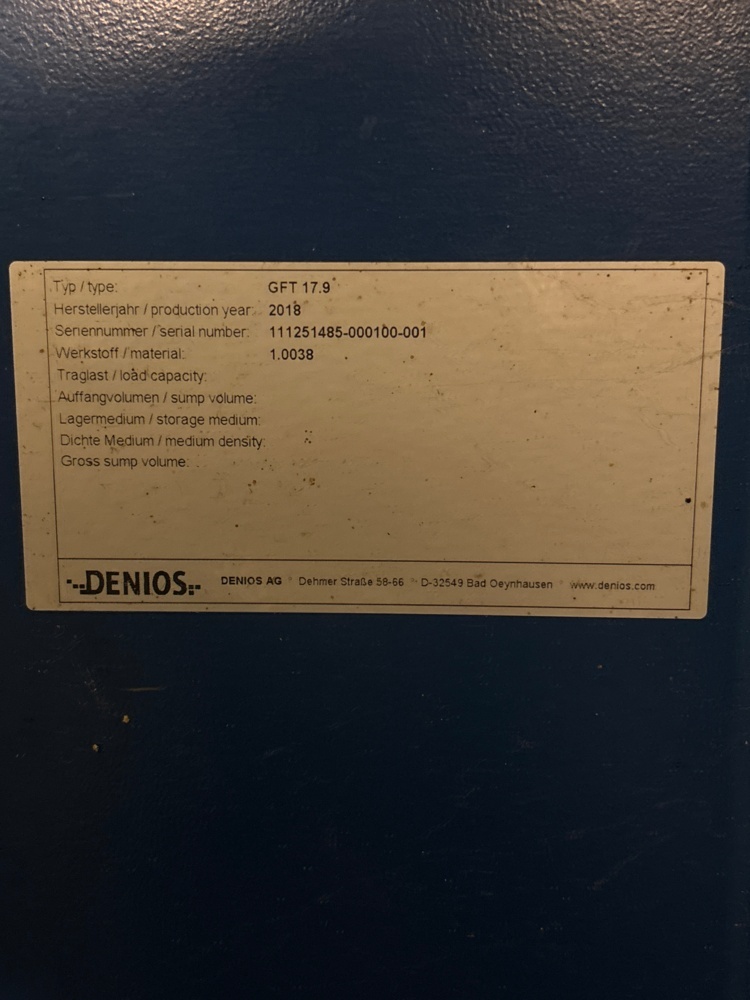 1529547-2 Gas cabinet - DENIOS GFT 17.9