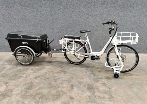 Electric bike Monark Cargo with bicycle trailer