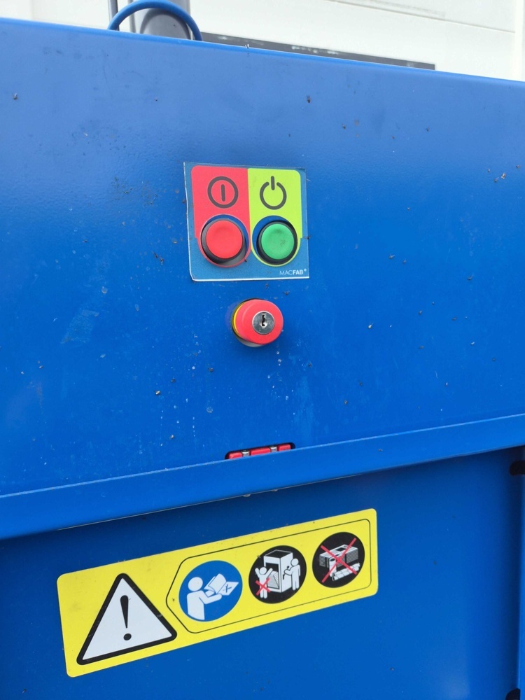 1582545-2 Waste compactor for 240 L containers - MACFAB, 230 V, 1.5 kW