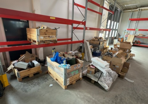 Parti med monterings- och installationsmaterial