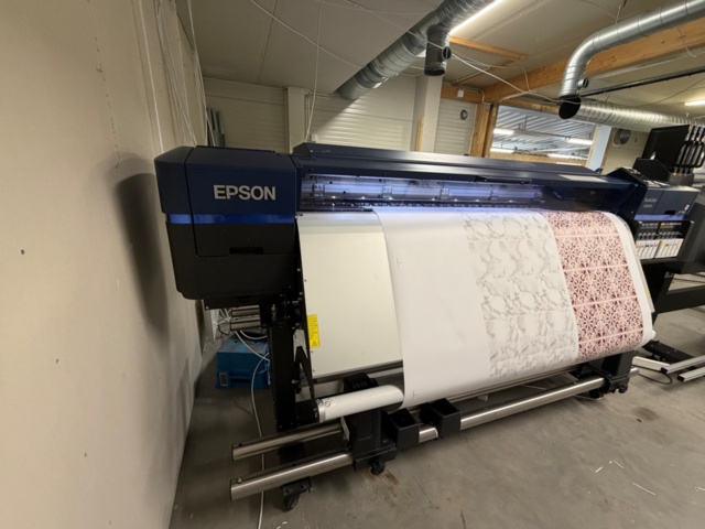 1531341-3 Large Format Printer Epson SureColor SC-S80600 2018 – Professional