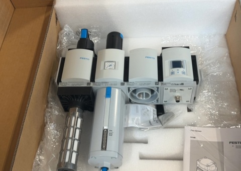 Compressed air equipment and flow sensors 4 pcs - Festo Flow Sensor