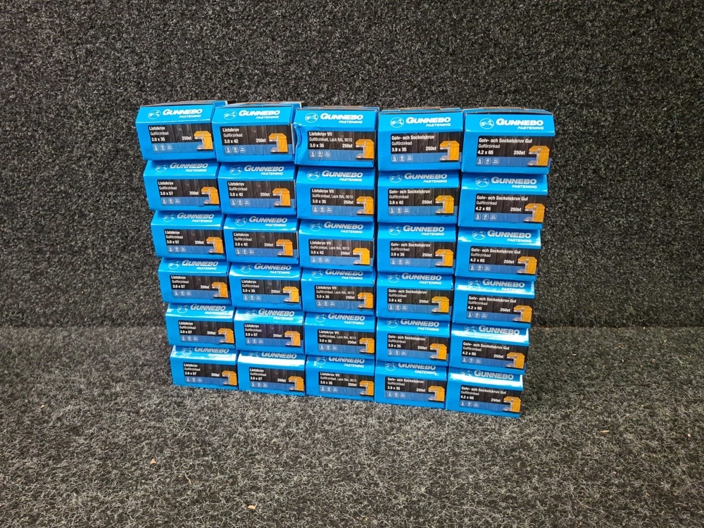 1581580-1 7500 pcs. Strip screws & Floor and baseboard screws, Gunnebo