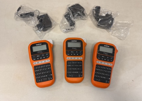 Labeling machines 3 pcs with accessories - Brother P-touch E110